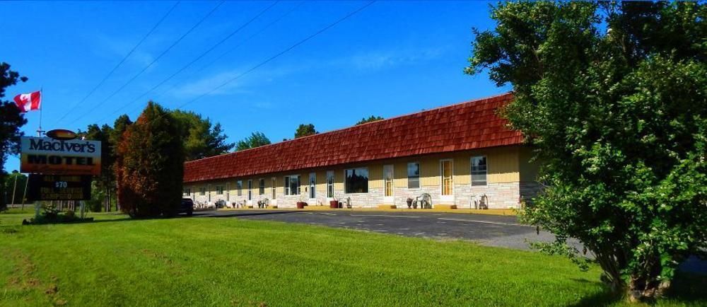 Maciver'S Motel And Camp Blind River Exterior photo
